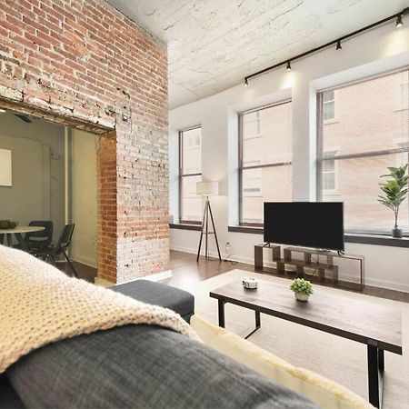 Charming Downtown Escape With Easy Access Appartement Pittsburgh Buitenkant foto