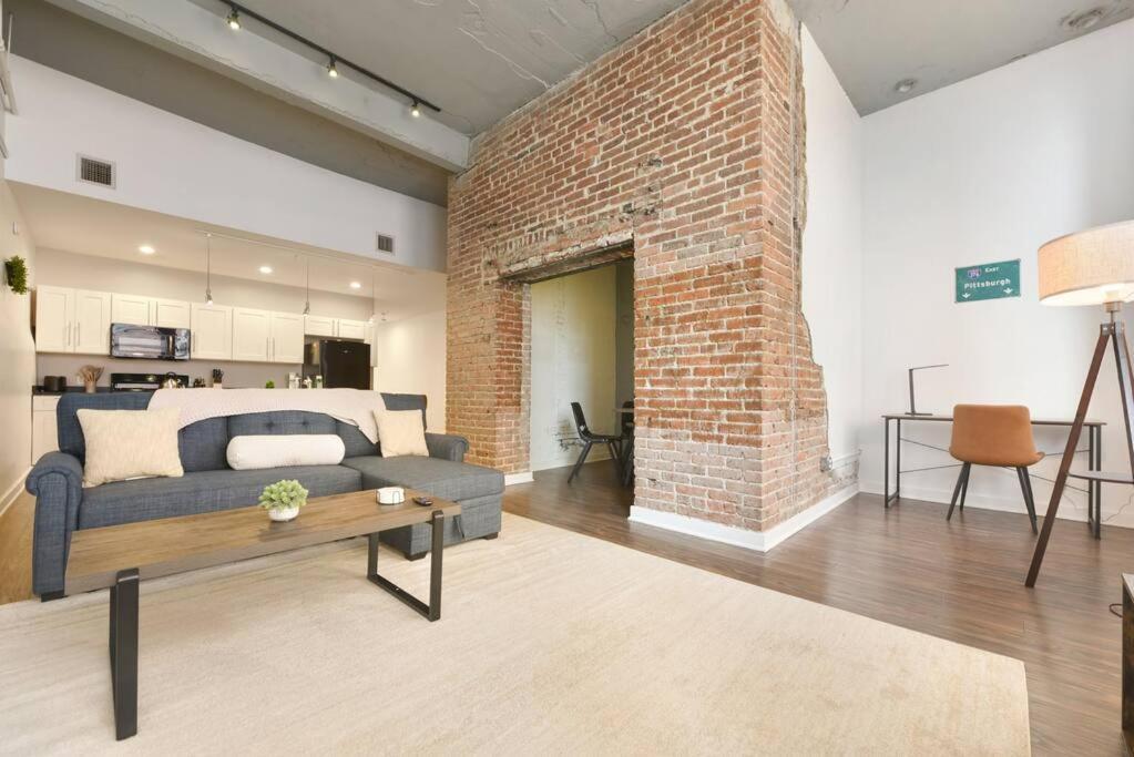 Charming Downtown Escape With Easy Access Appartement Pittsburgh Buitenkant foto